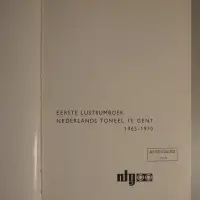 Eerste lustrumboek Nederlands Toneel Gent 1965-1970