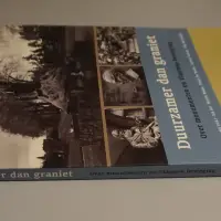 Duurzamer dan graniet. Over monumenten en Vlaamse beweging