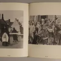 Sous le ciel de Furnes. La procession des pénitents